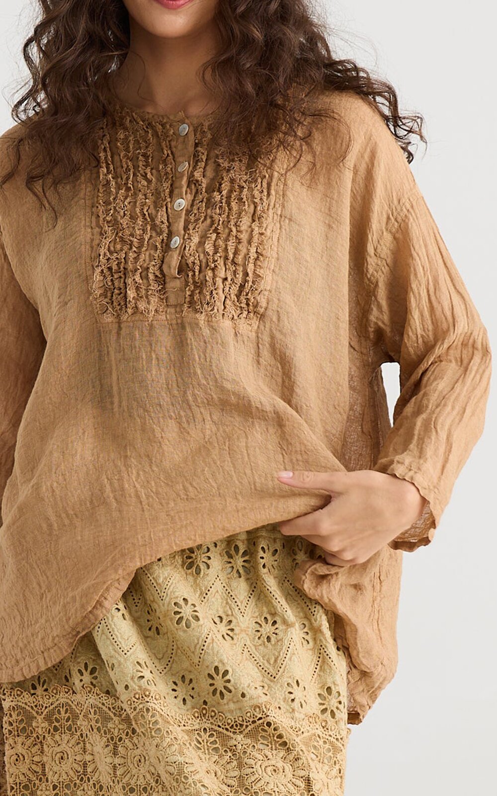 Florian Linen Top product photo.