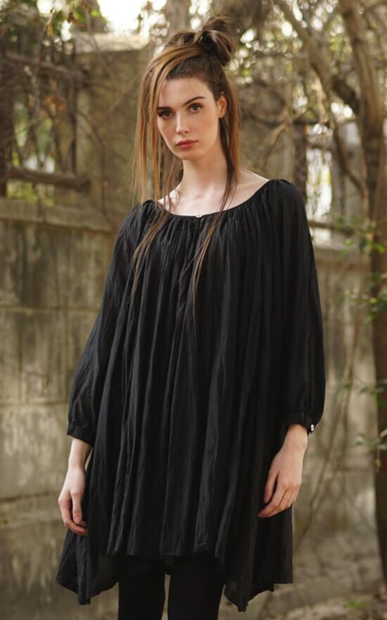 Gabrielle Tunic In Cotton Silk product photo.