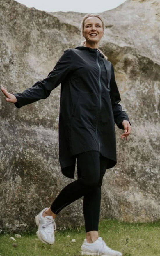 Georgie Packable Raincoat product photo.