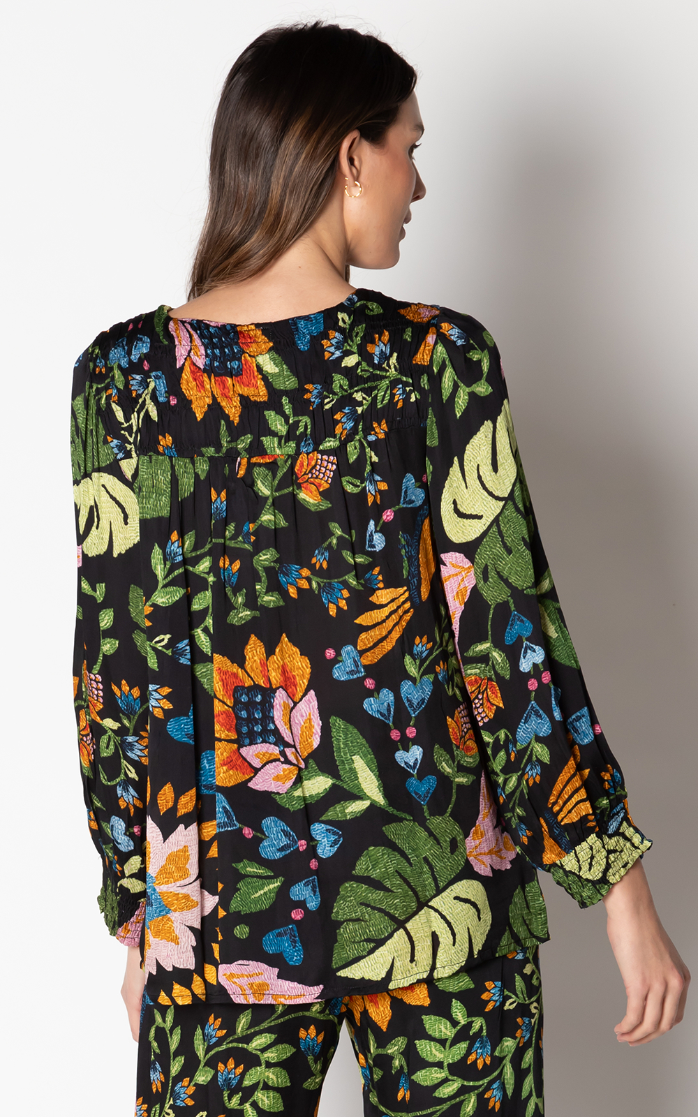 Gijon Top product photo.