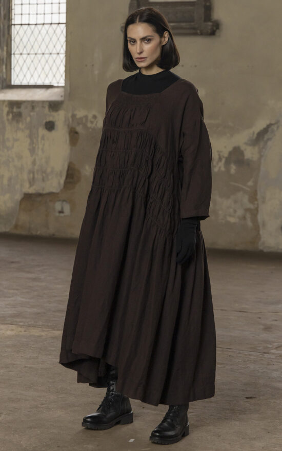 Helena Dress Long Linen product photo.