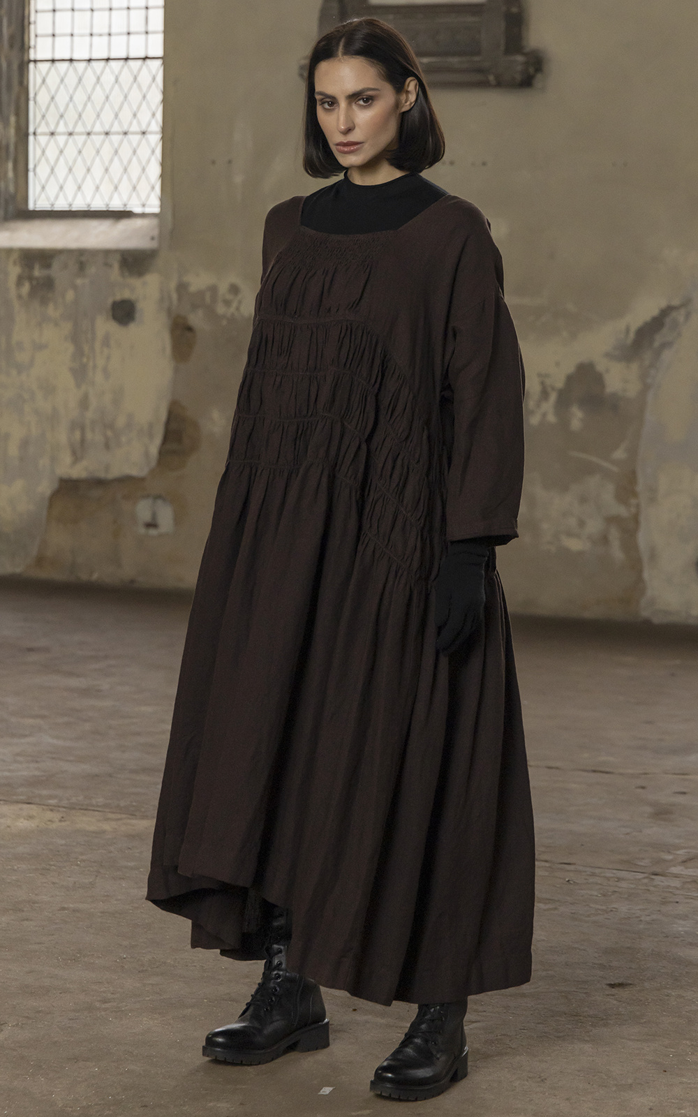 Helena Dress Long Linen product photo.