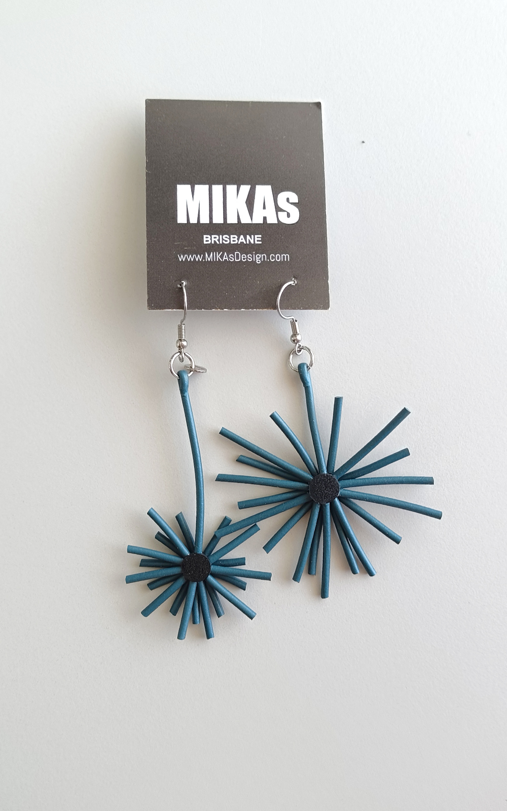 Hoshi Earrings product photo.