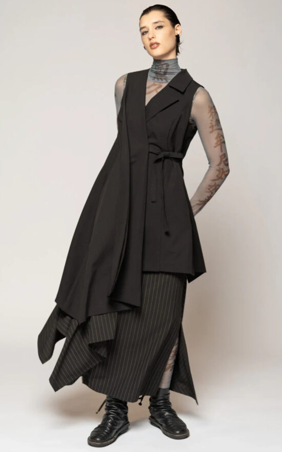 Kusa Long Vest product photo.