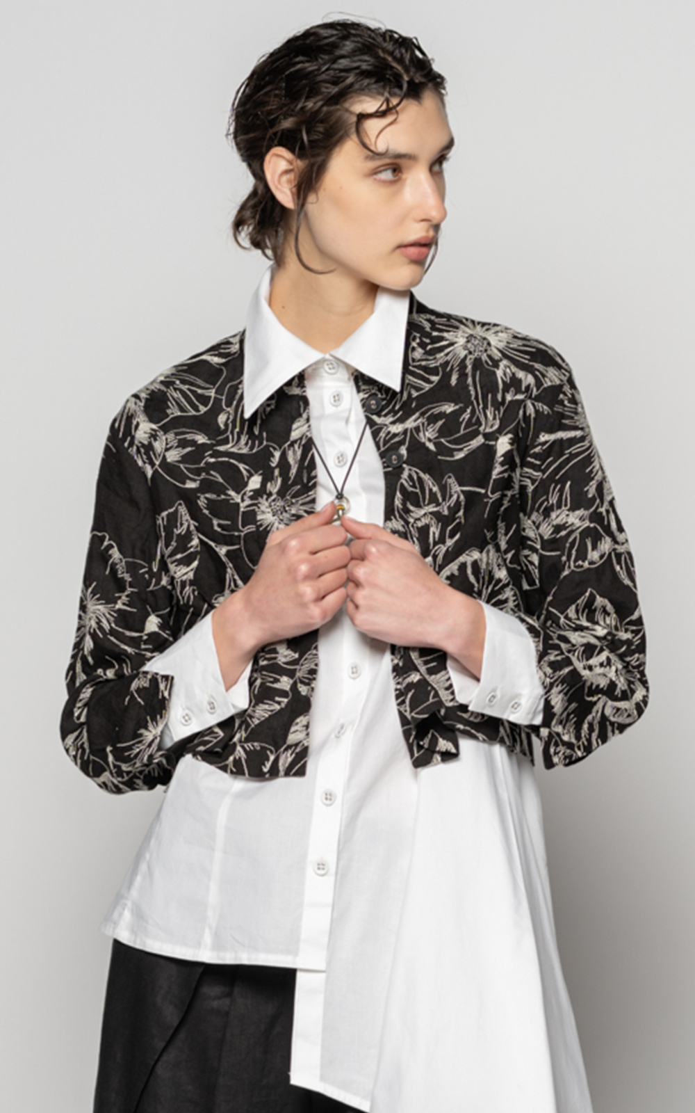 Sazanka Short Jacket product photo.