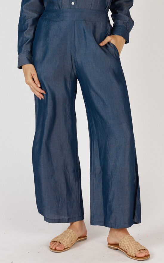 Jonson Pant product photo.