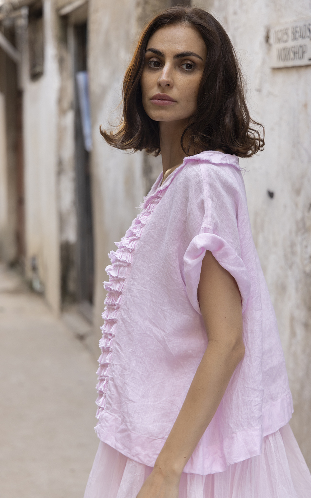 Jua Top Linen product photo.