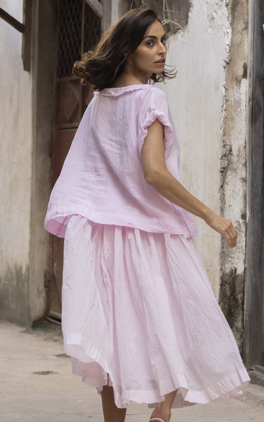 Jua Top Linen product photo.
