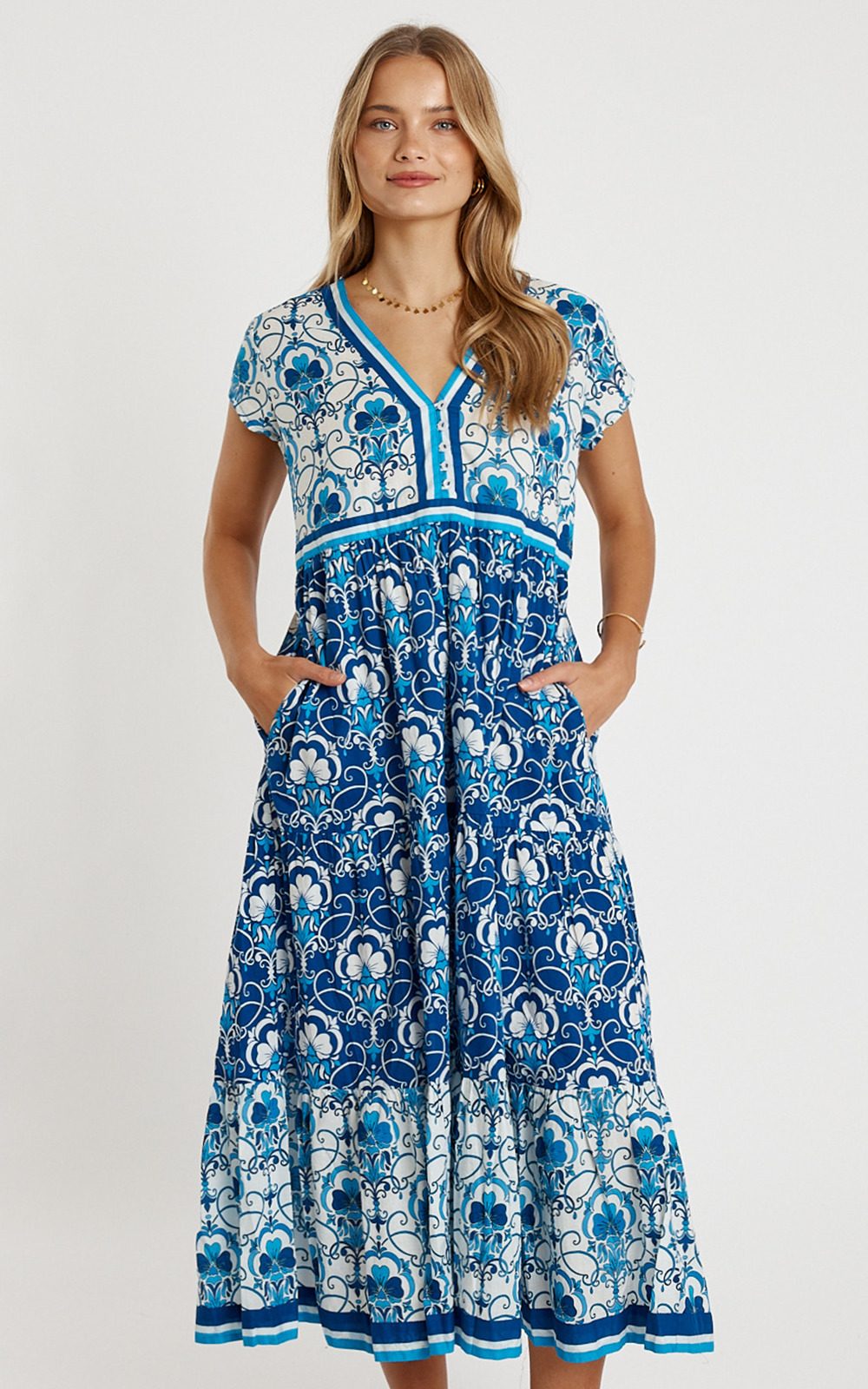 Lavina Midi product photo.