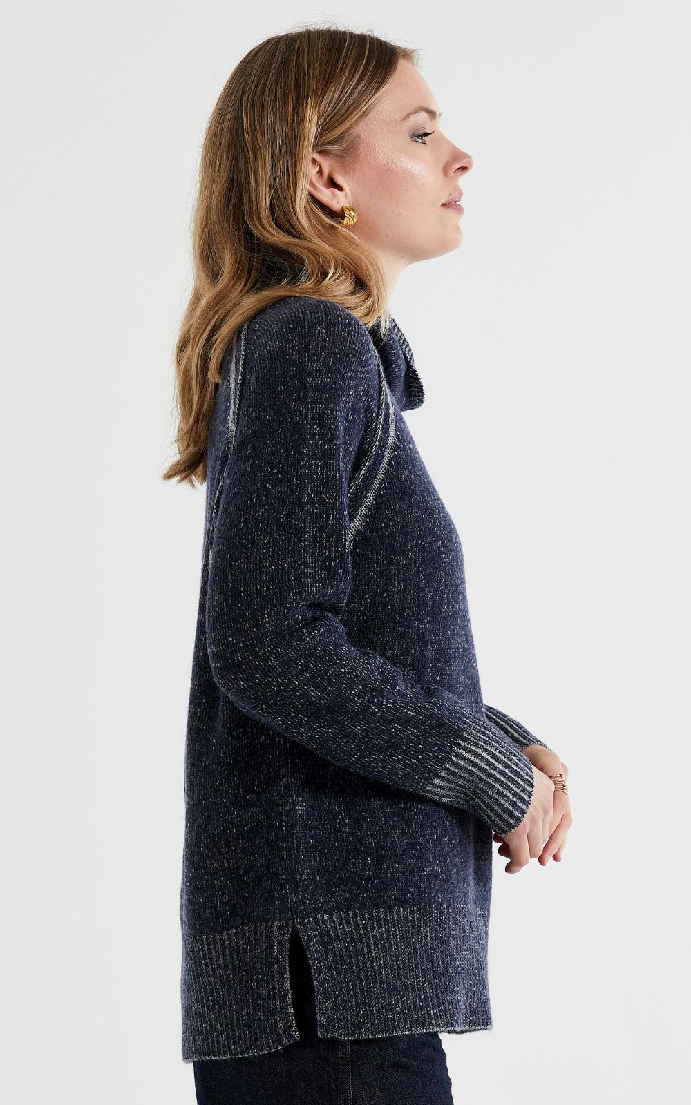 Two Tone Rollneck product photo.