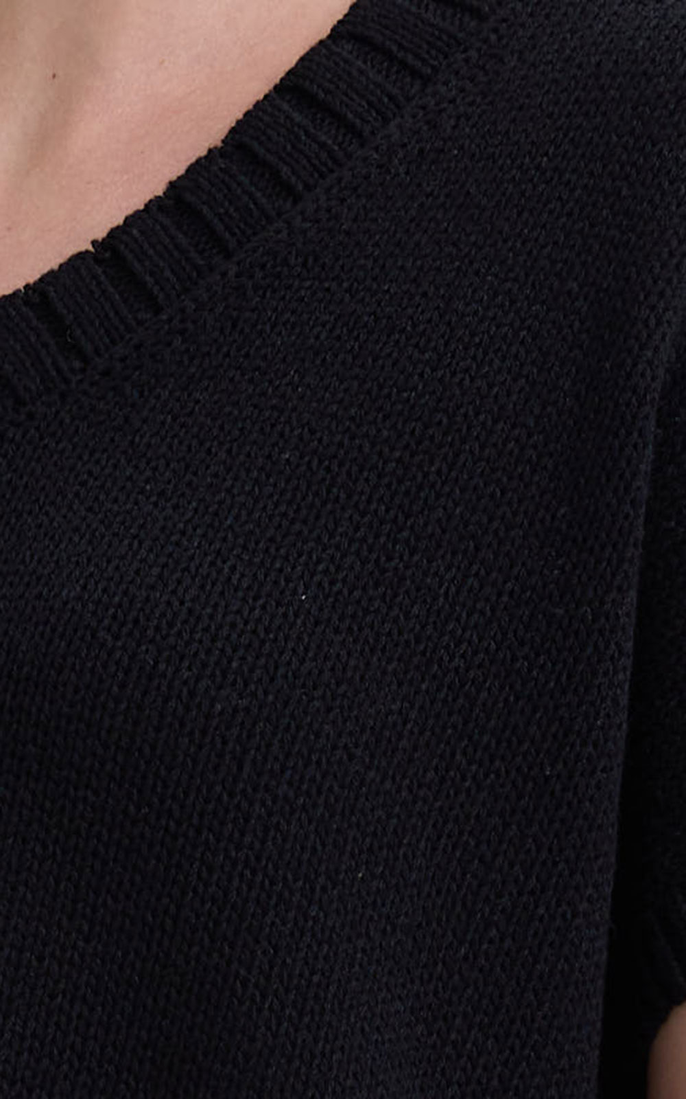 Textured V Top product photo.