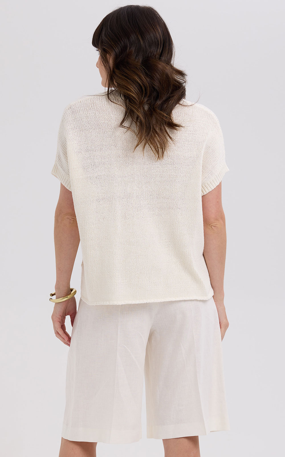 Textured V Top product photo.