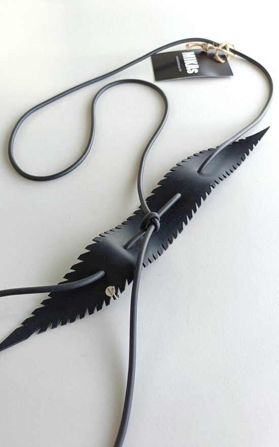 Leaf Necklace product photo.