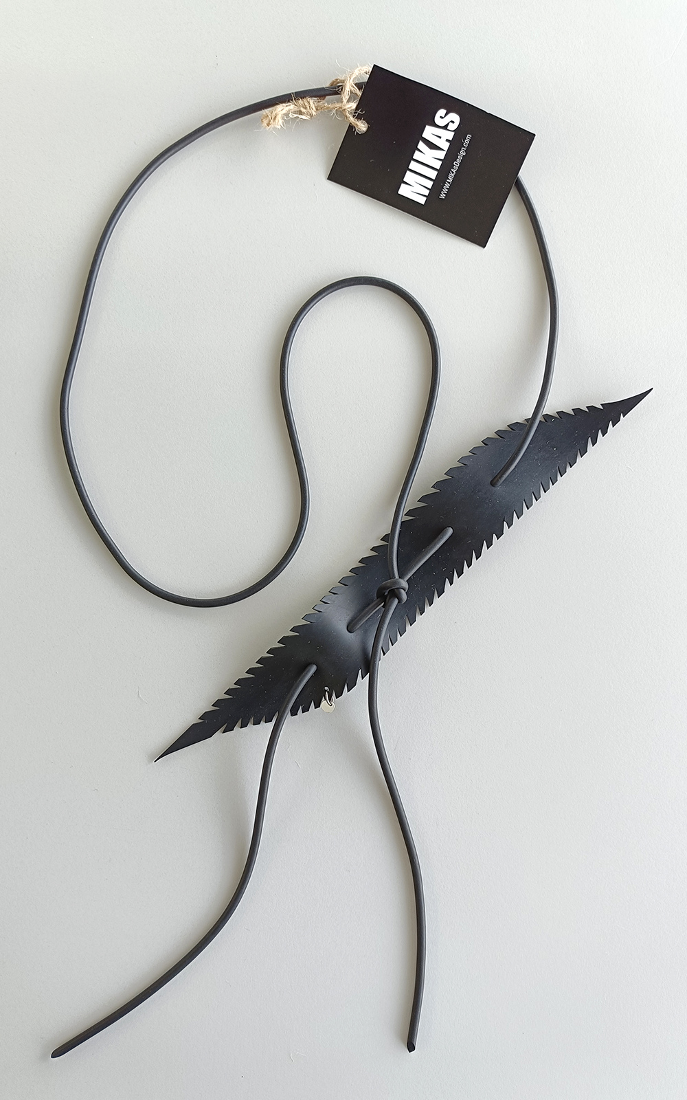 Leaf Necklace product photo.