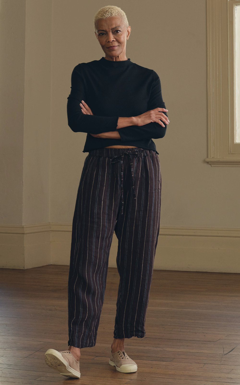 Leon Pant Linen product photo.