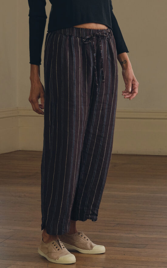 Leon Pant Linen product photo.