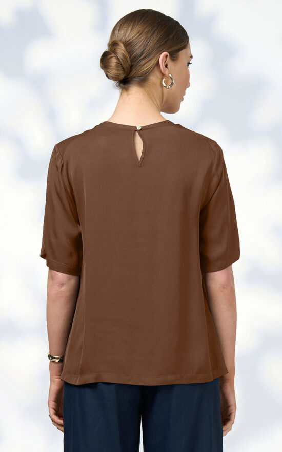 Jada Tee product photo.