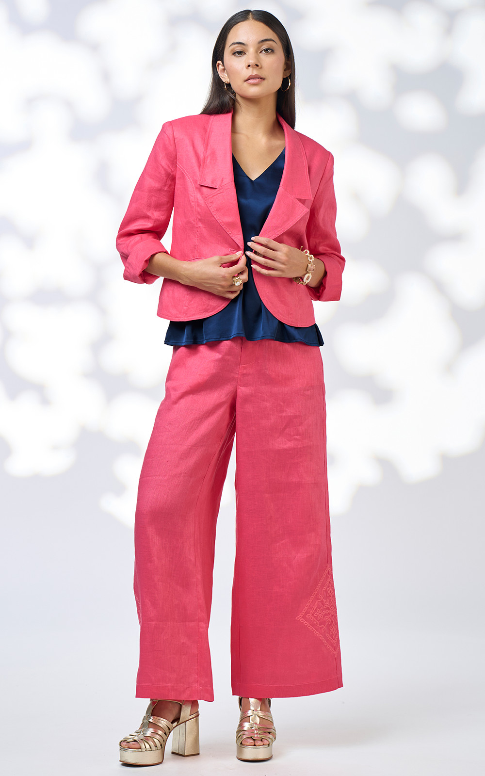 Lia Pant product photo.