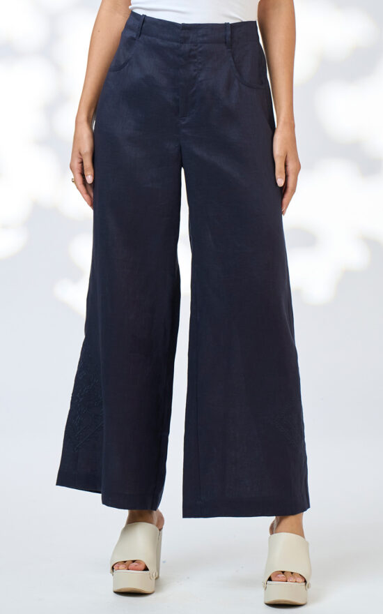 Lia Pant product photo.