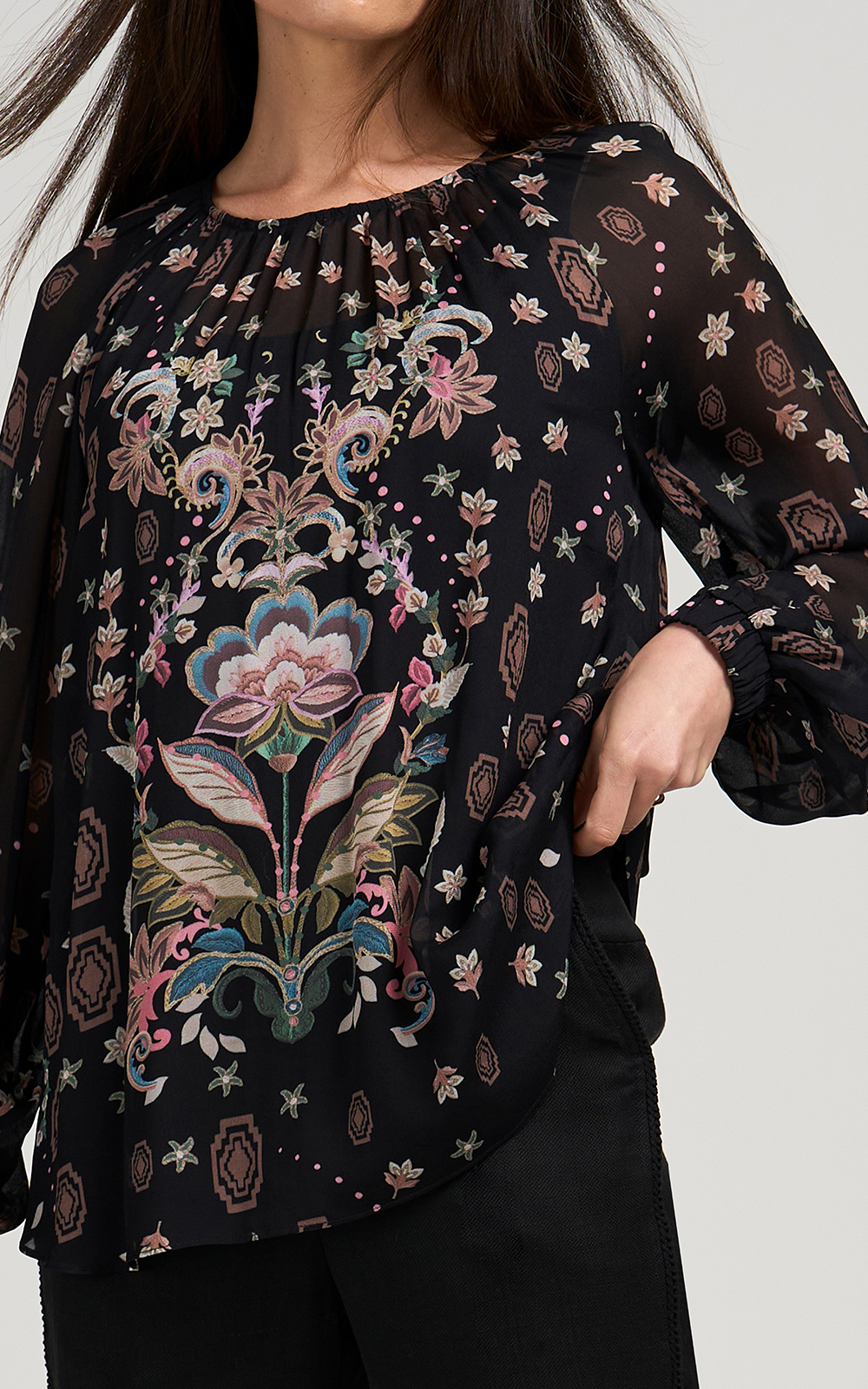 Antoinette Top product photo.