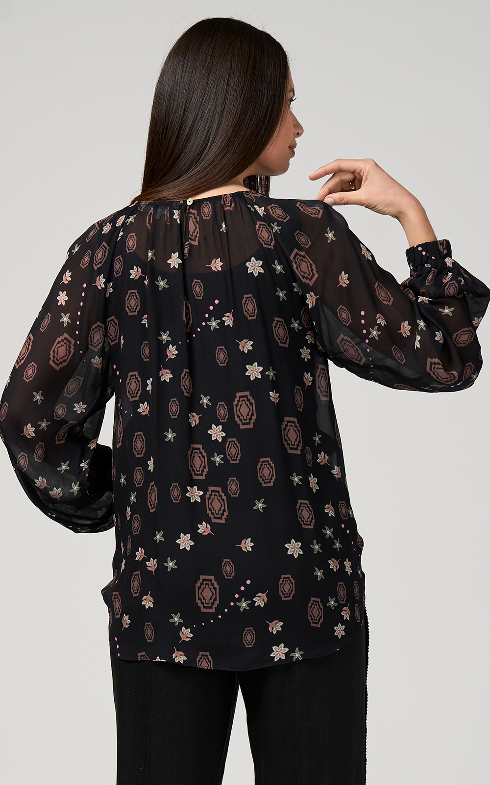 Antoinette Top product photo.