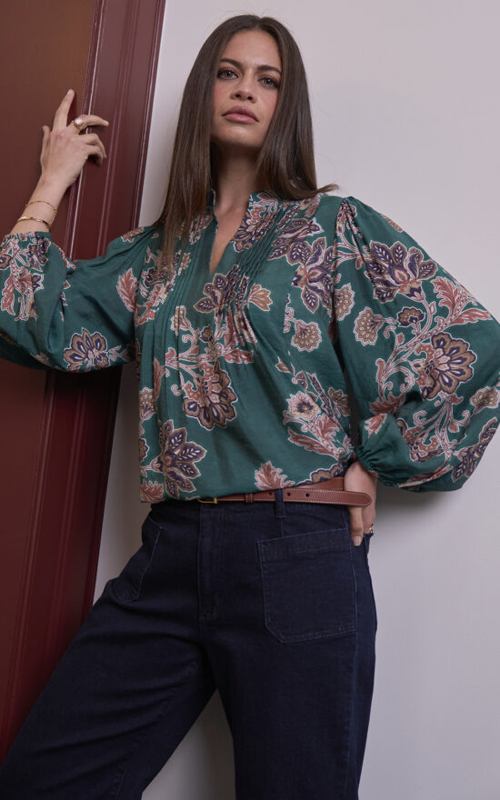 Versailles Blouse product photo.