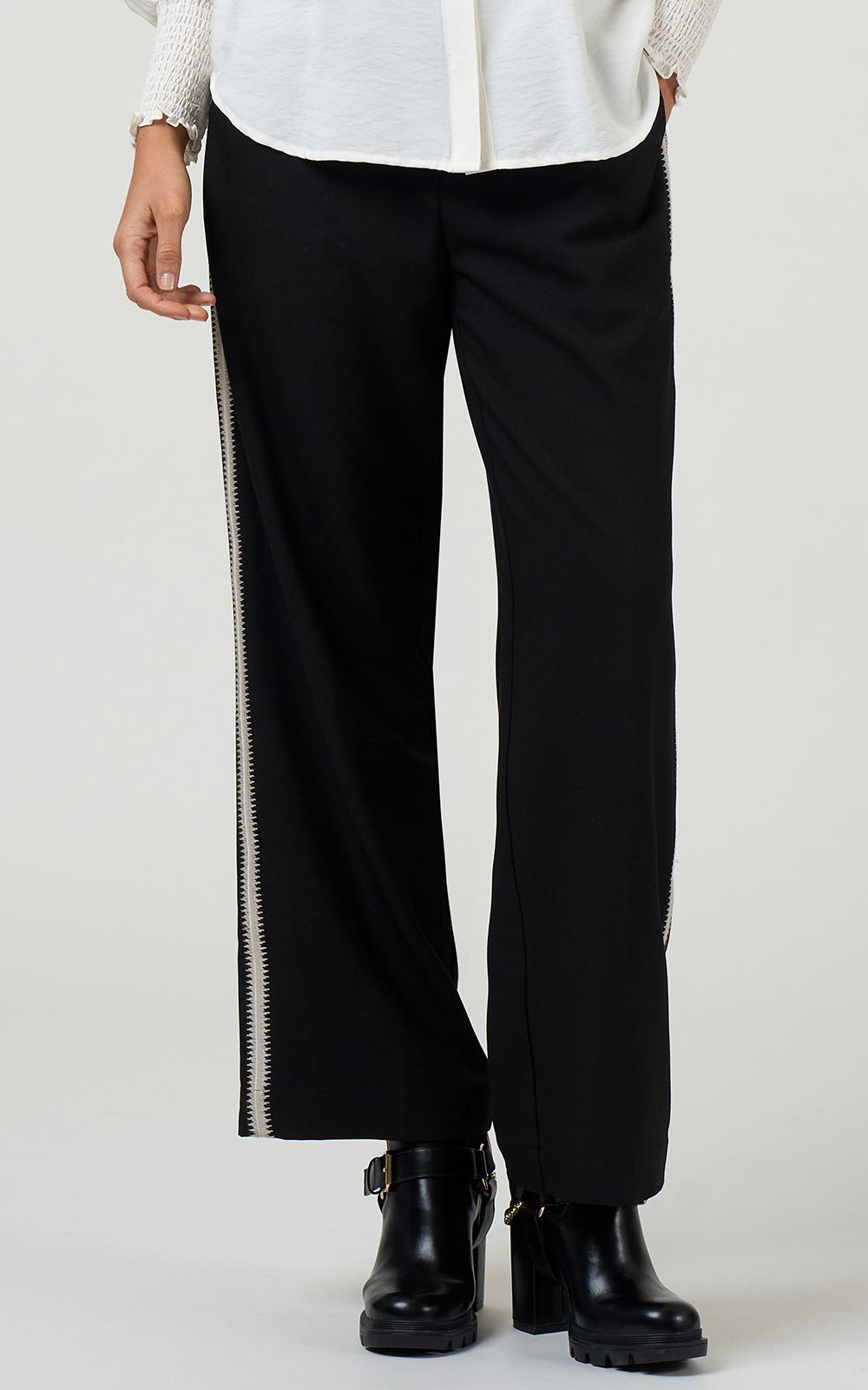 Bespoke Pant product photo.