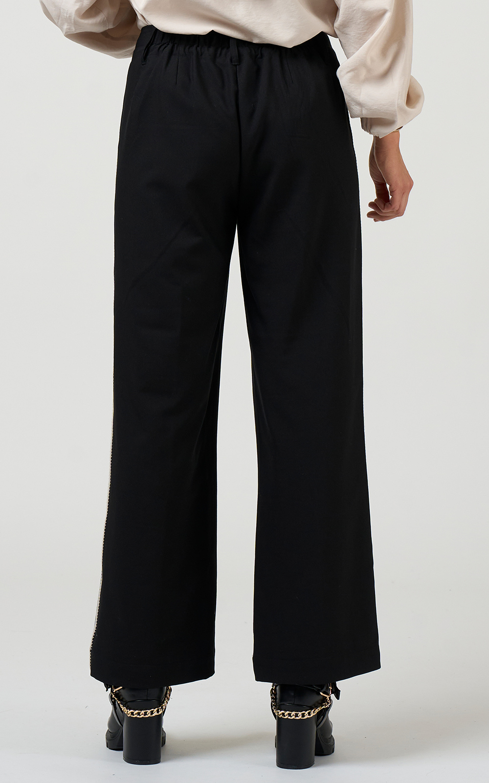 Bespoke Pant product photo.