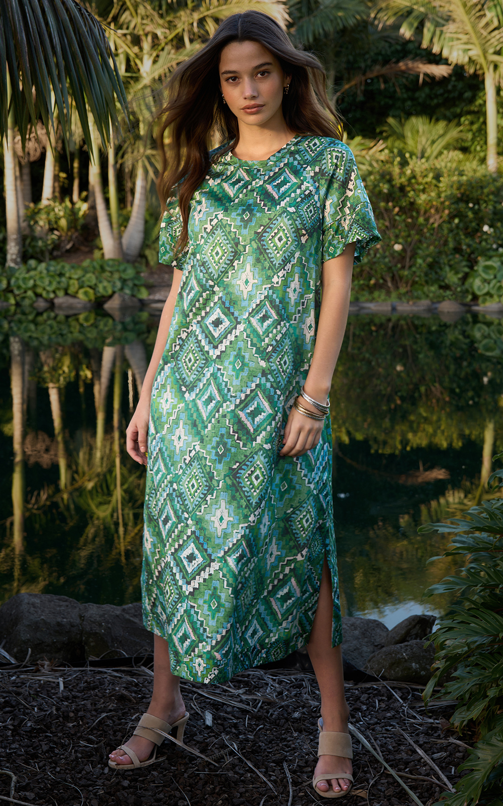 Sinhala Dress product photo.