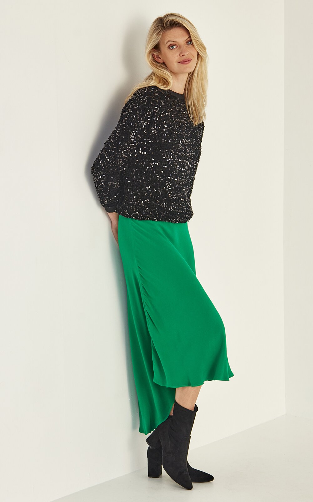 Lauren Skirt product photo.