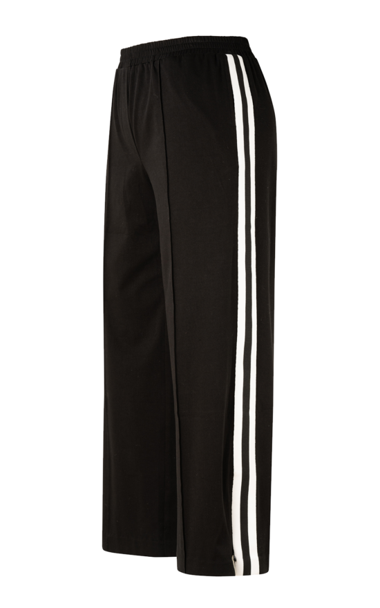 Chloe Pant product photo.