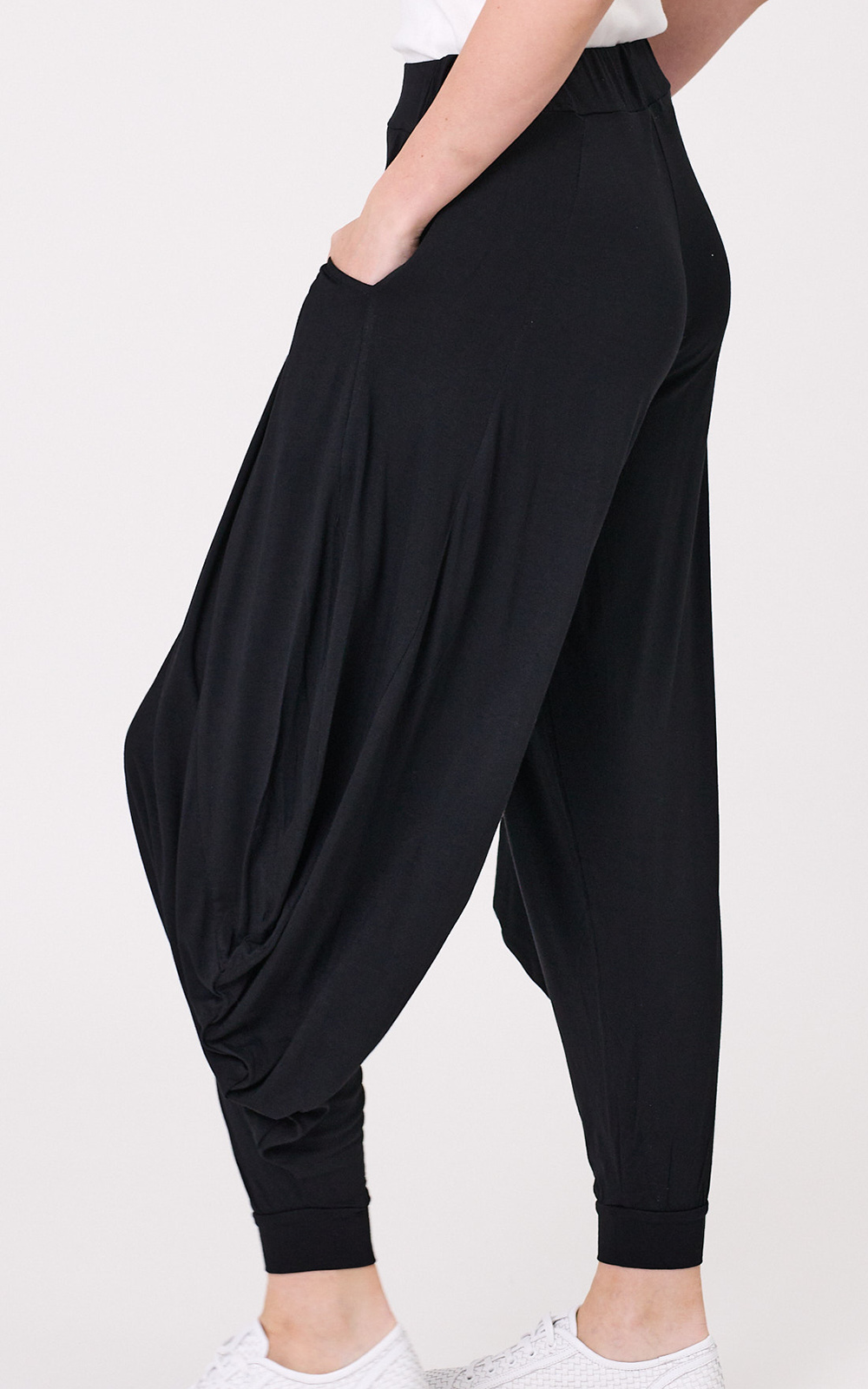 Lenka Pants product photo.