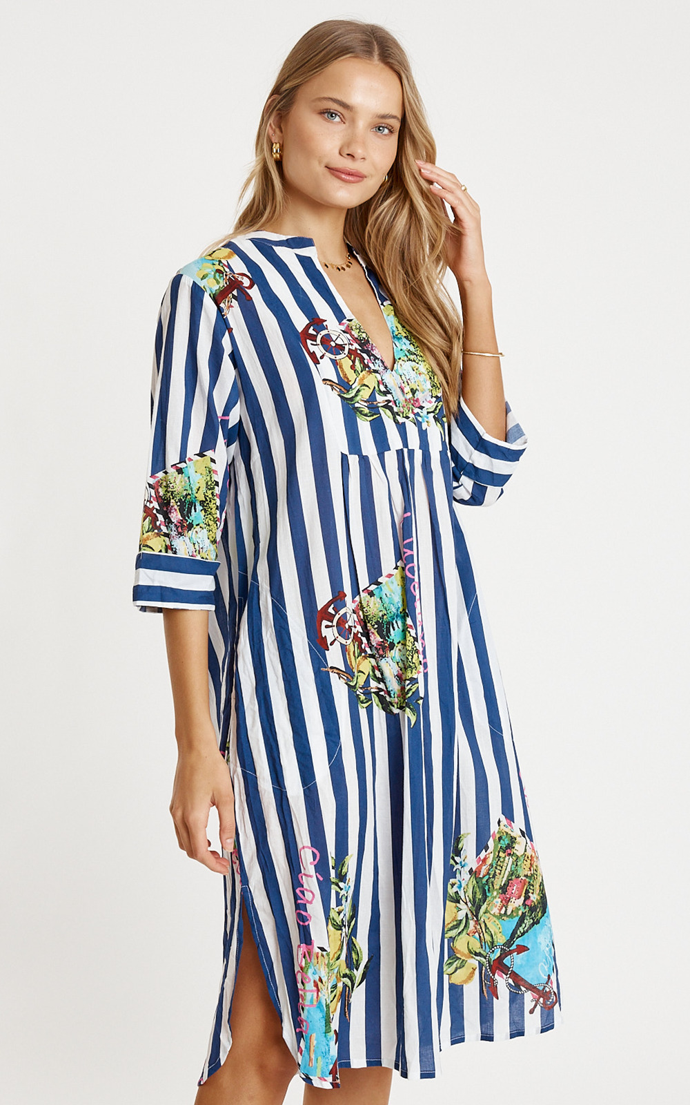 Lucciano Kaftan product photo.