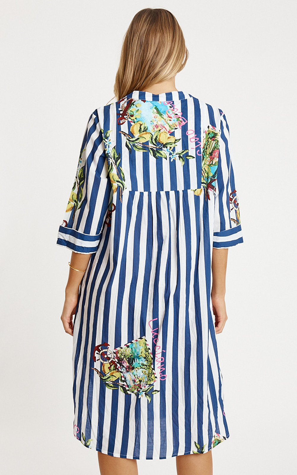 Lucciano Kaftan product photo.