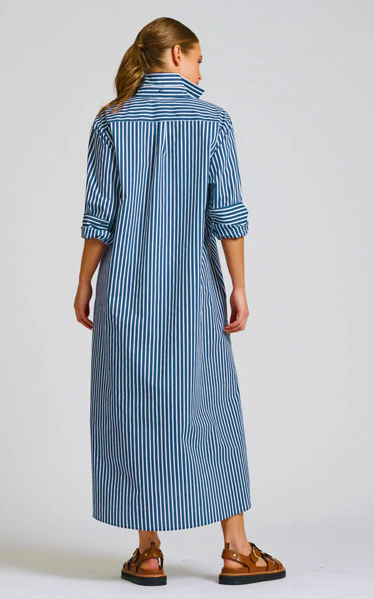 Luna Dress product photo.