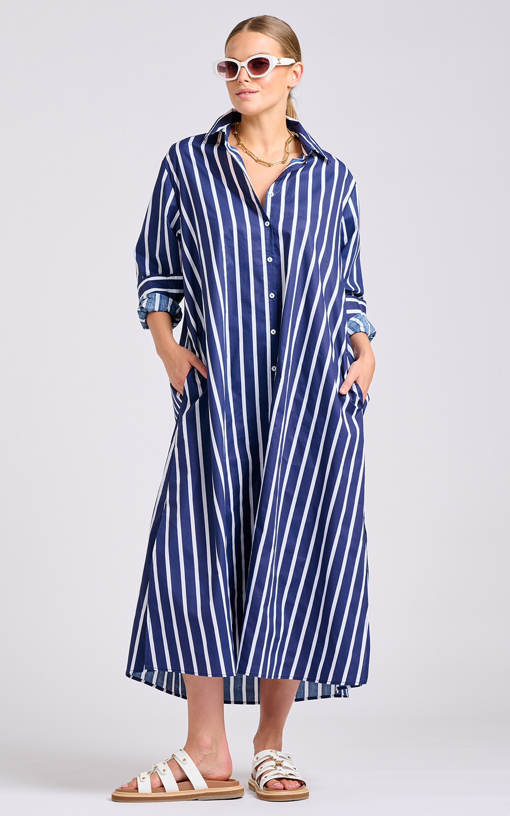 Luna Dress product photo.