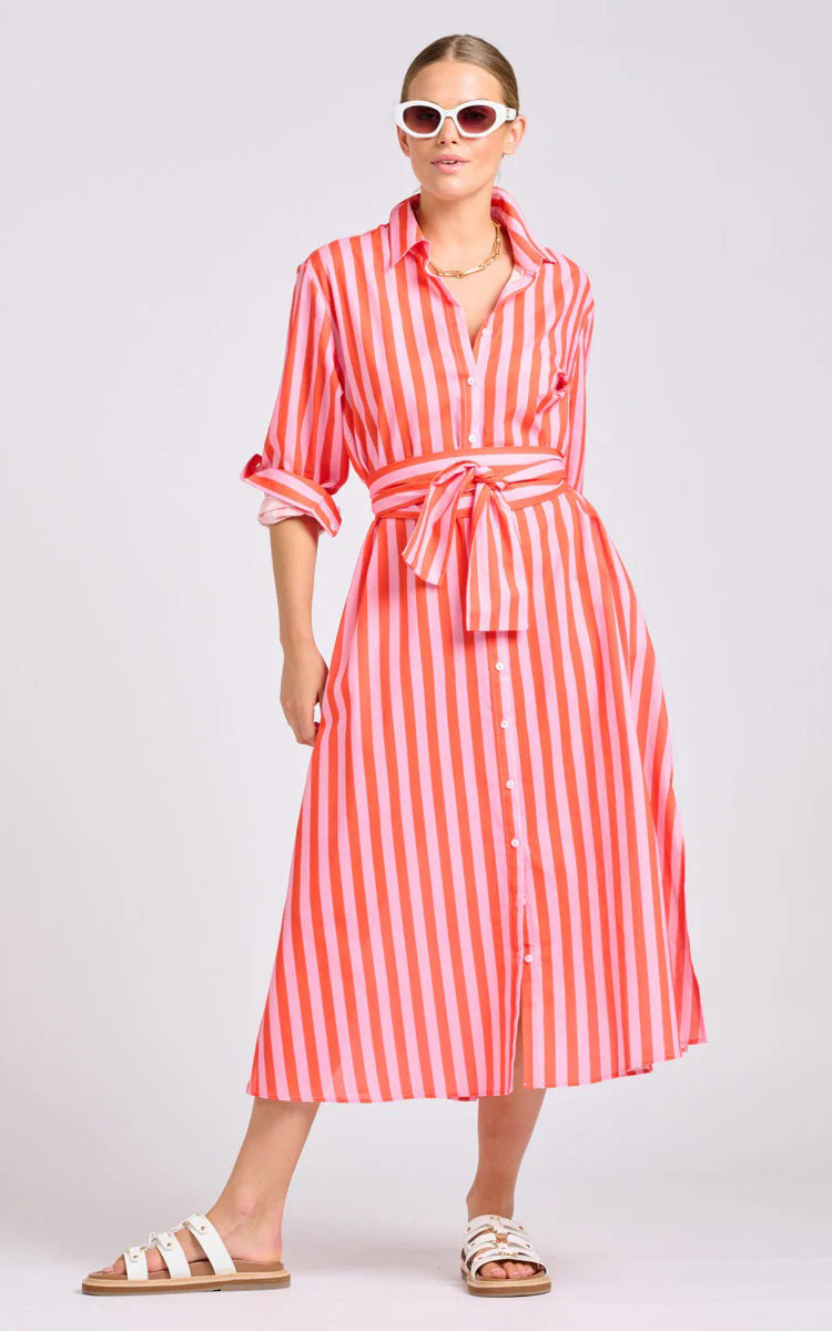 Luna Dress product photo.