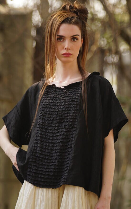 Luna Top In Linen And Lace product photo.