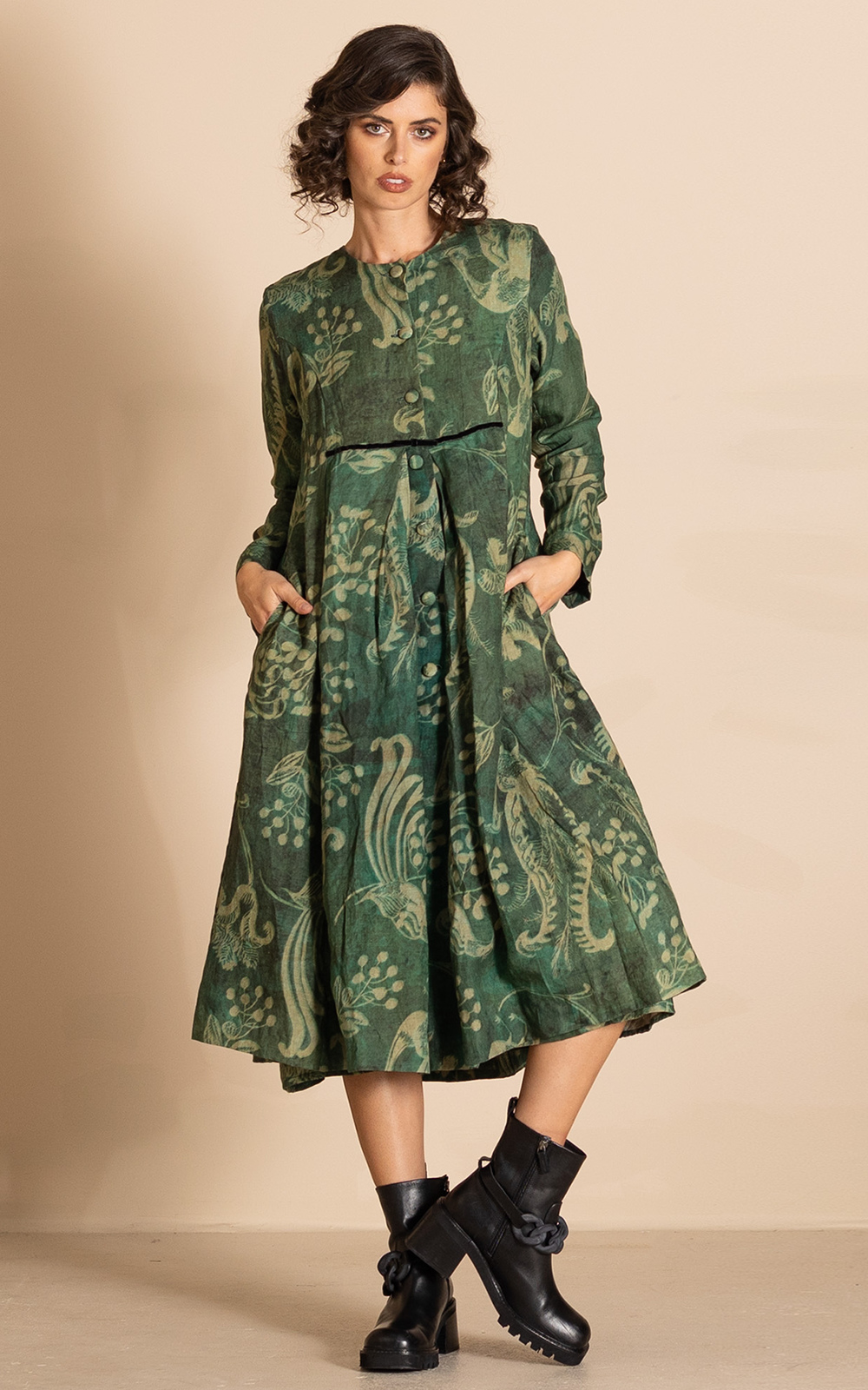 Heirloom Lyrebird Duelling Coat product photo.