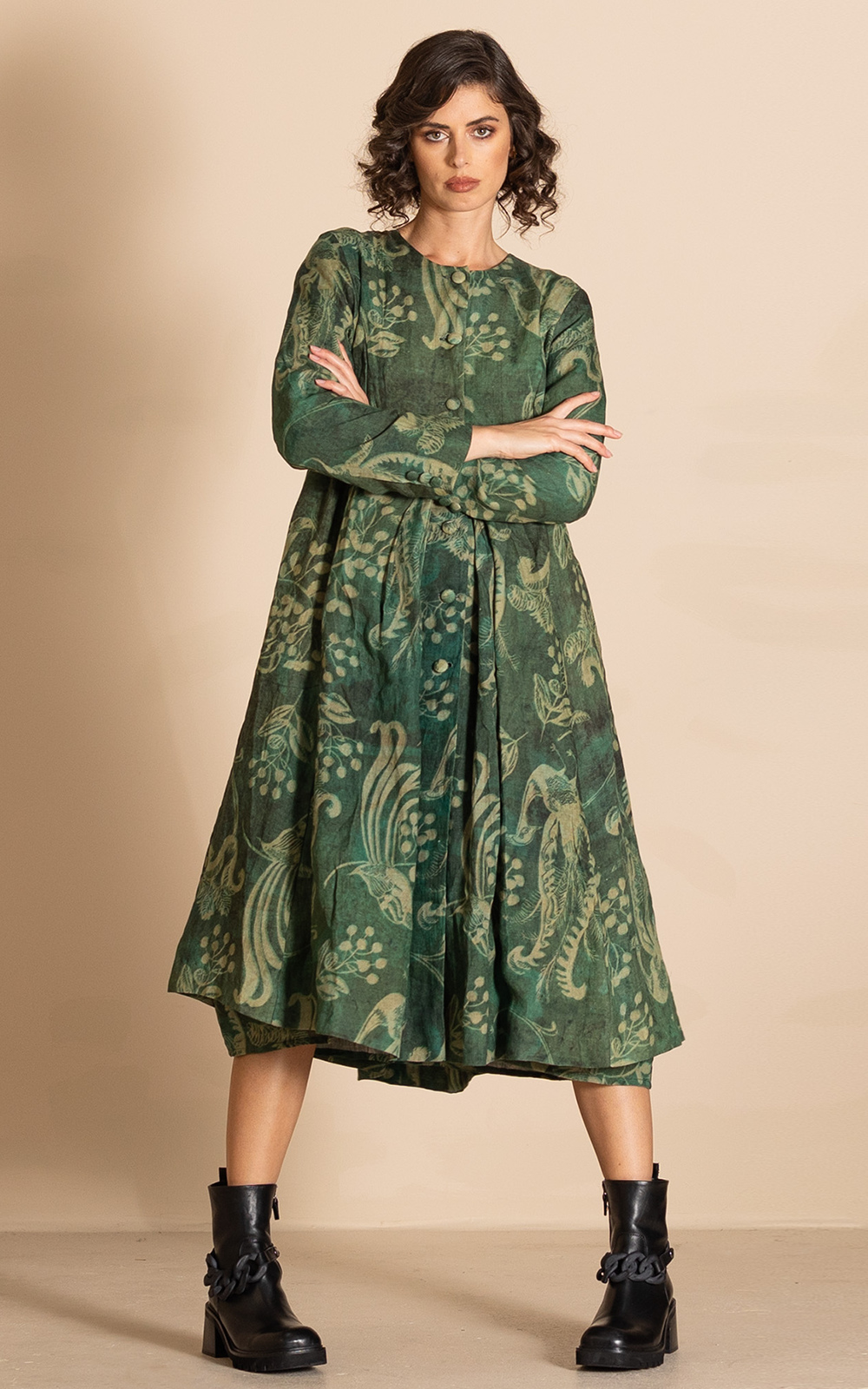 Heirloom Lyrebird Duelling Coat product photo.