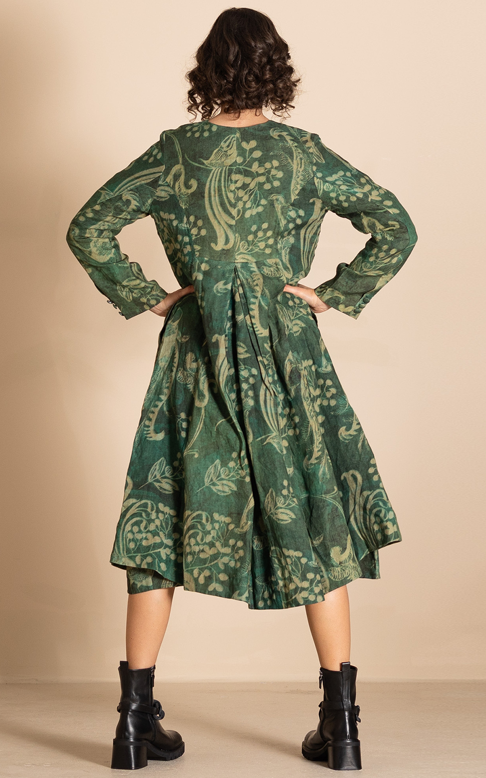 Heirloom Lyrebird Duelling Coat product photo.