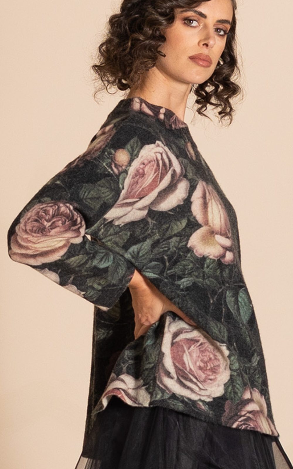 Old Roses Felt Knit Box Jumper product photo.