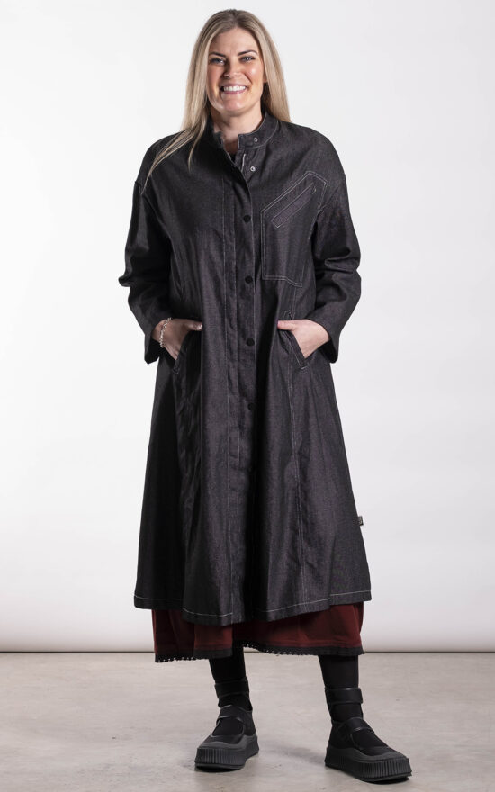 Workshop Coat product photo.