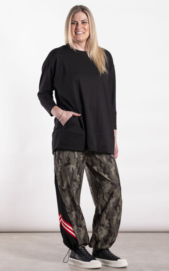 Walker Pants product photo.