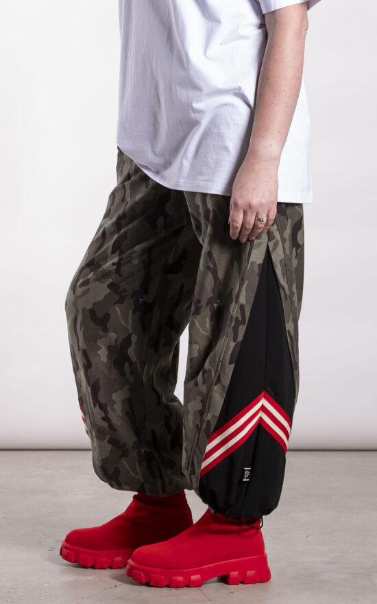 Walker Pants product photo.