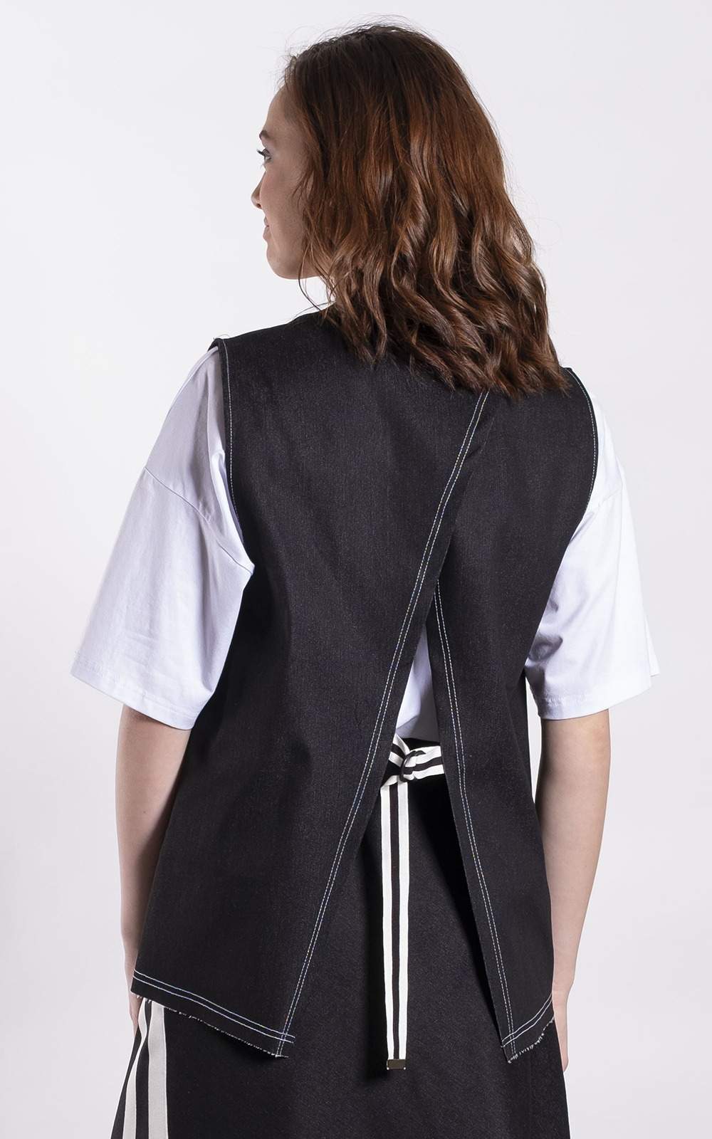 Urban Coal Tactile Vest product photo.