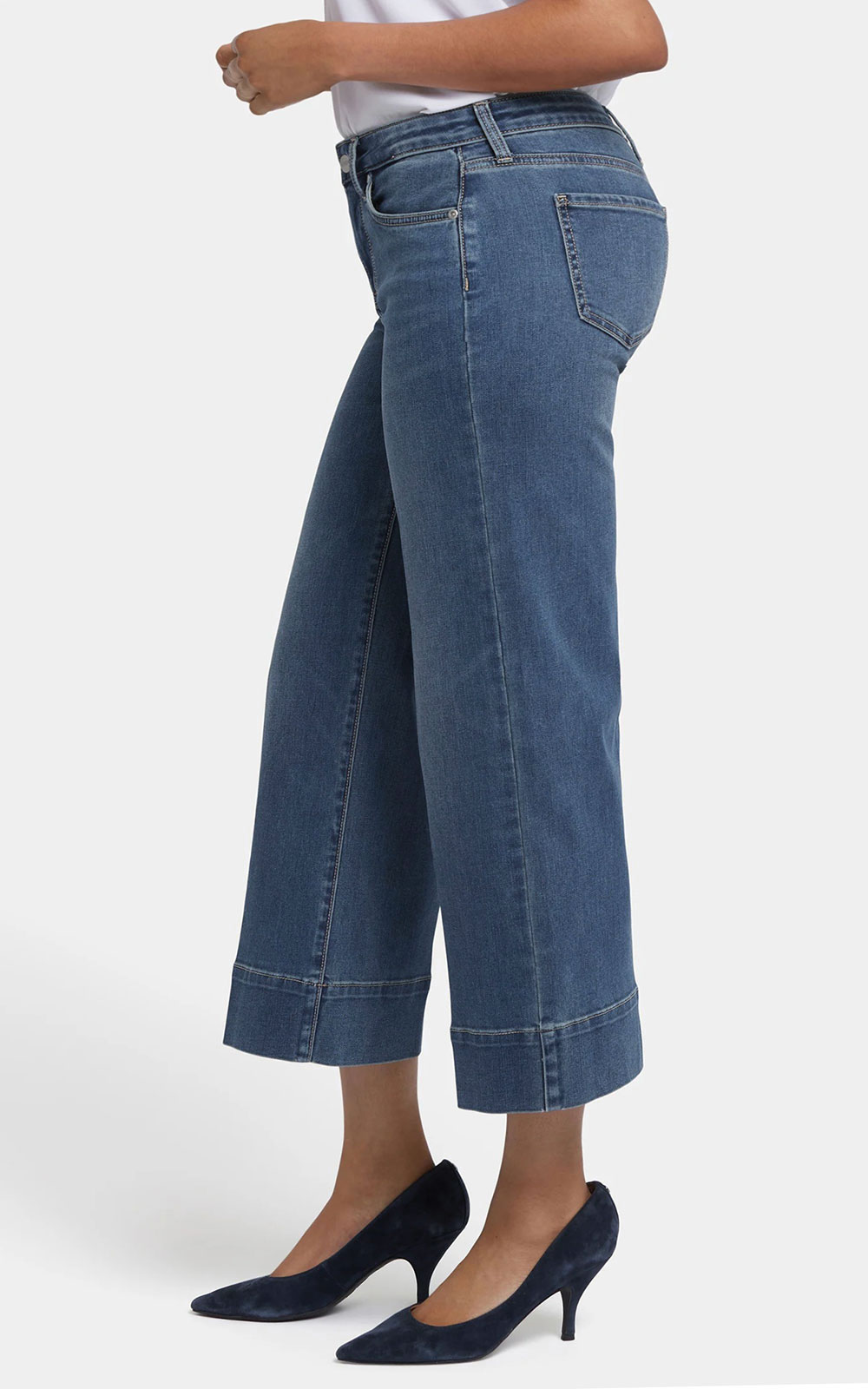 Missy Teresa Wide Leg Ankle 3 Hem product photo.