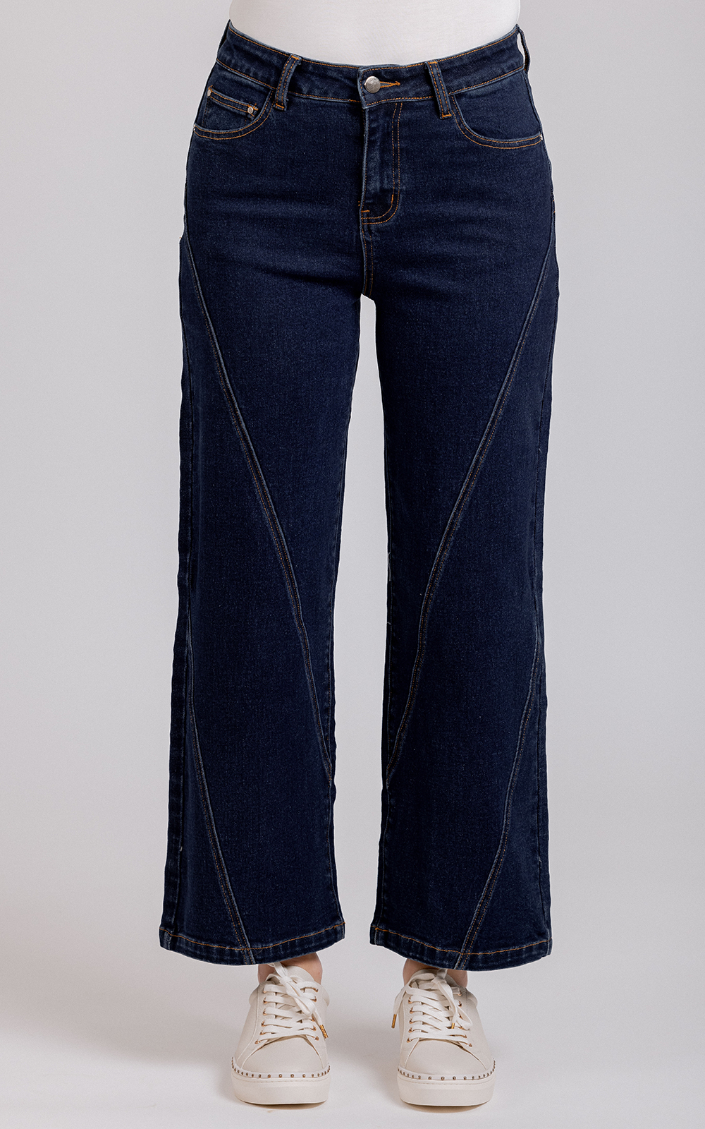 Cillia Jean product photo.