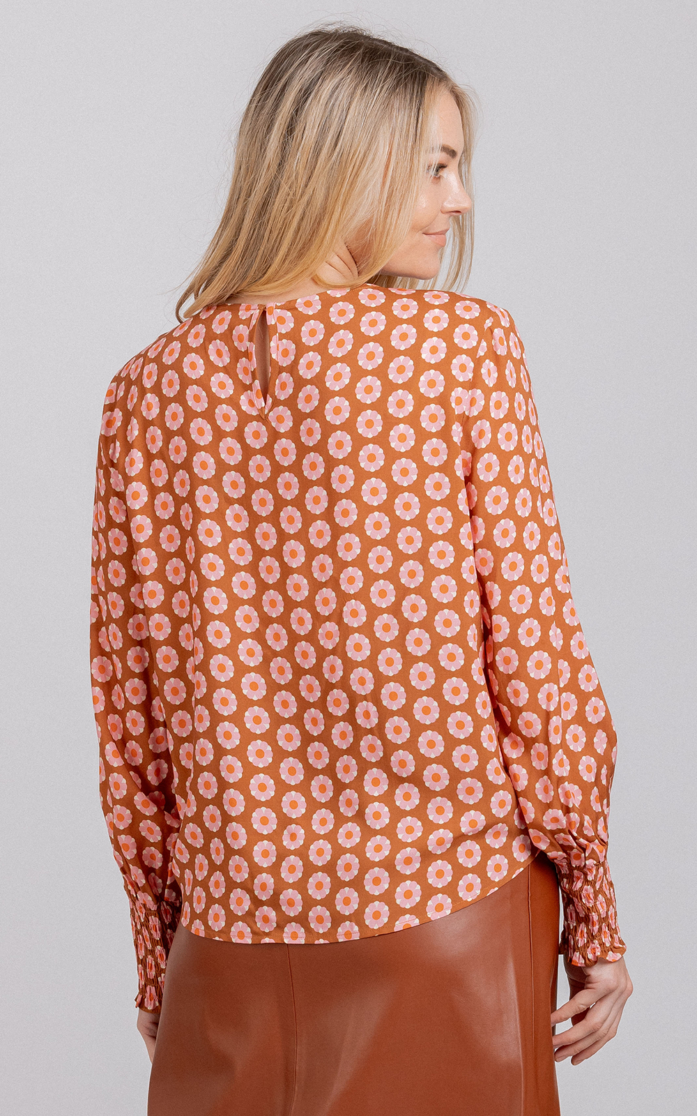 Finley Top product photo.