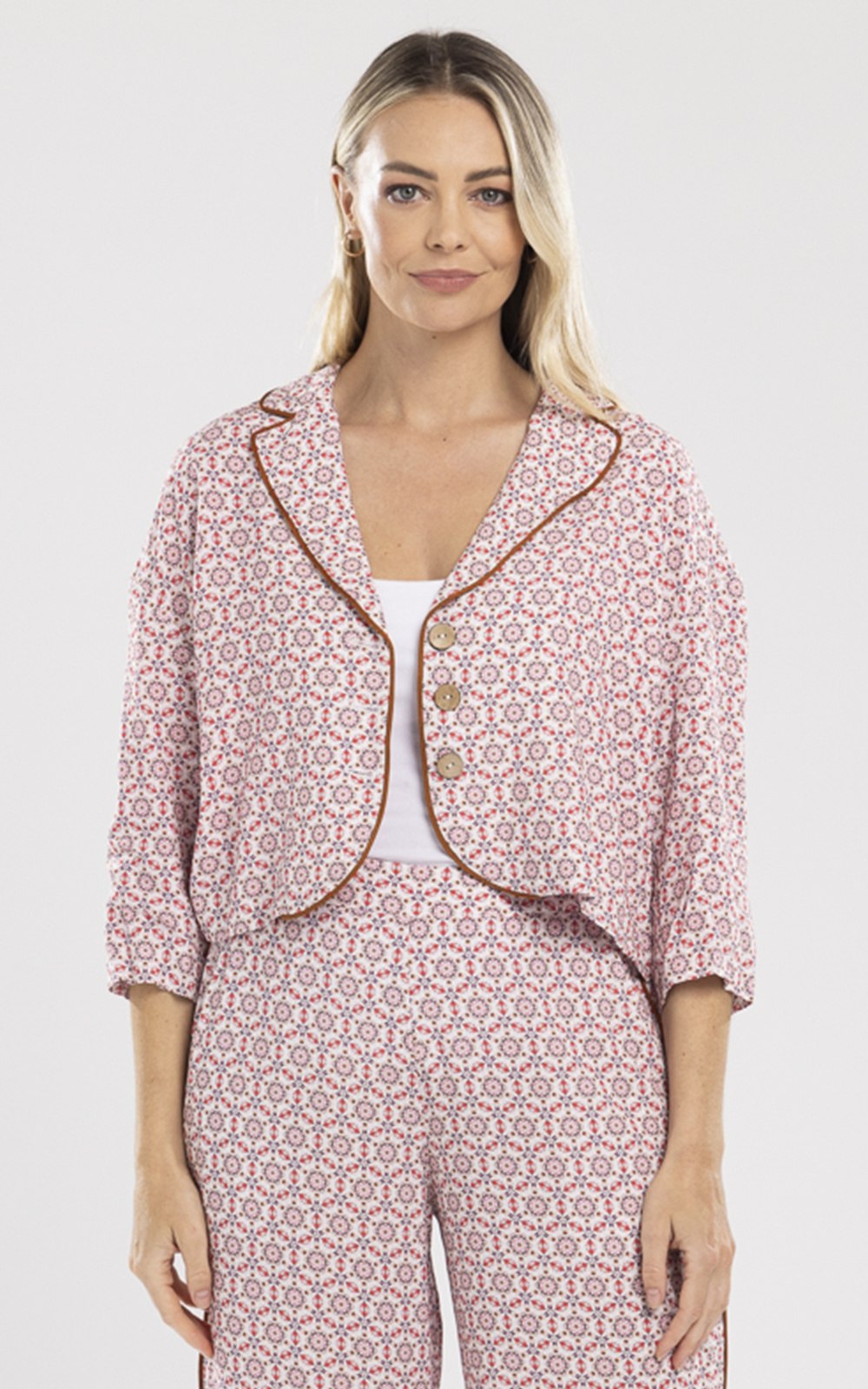 Avery Relaxed Blazer product photo.